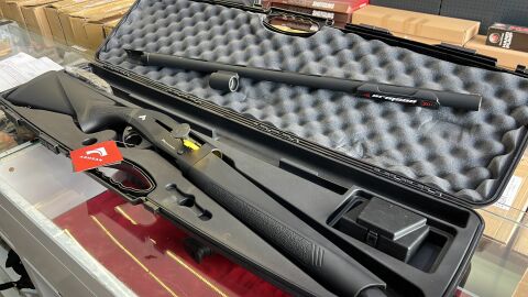 ARMSAN PHENOMA CARBO YARI OTOMATİK AV TÜFEĞİ