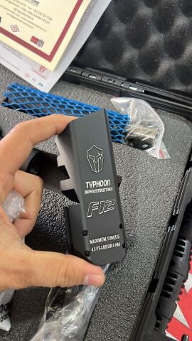 Typhoon F12 Pro Siyah Şarjörlü Otomatik Av Tüfeği